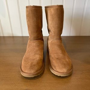 UGG Kids boots Size 3